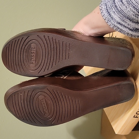 Fossil Maxine brown leather wedge sandals - Picture 3 of 7